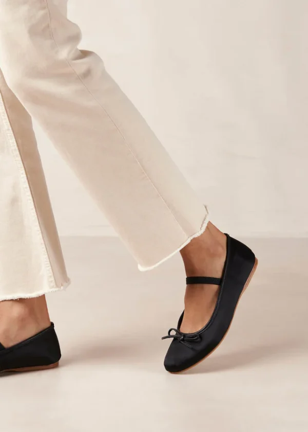 E-COM-5-73_1296x_0e496588-c3d6-48c8-930c-54f654ffb1e6