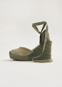 ECOM-5-737_1296x_8e0790a1-5b42-40a7-a81f-3dff5fac8d13