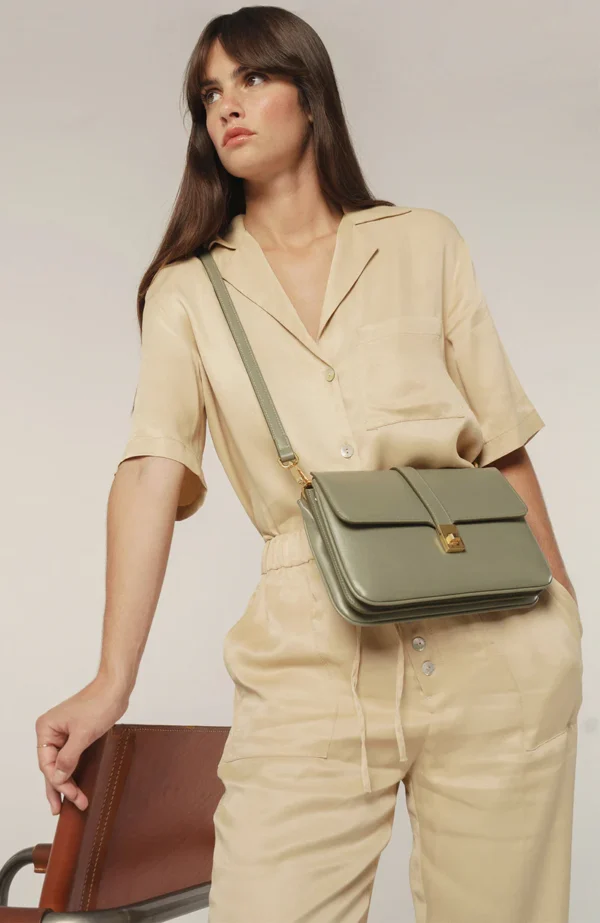 dalia-vert-1_21d8bc6a-199e-4b34-9b8e-0818676cfc72